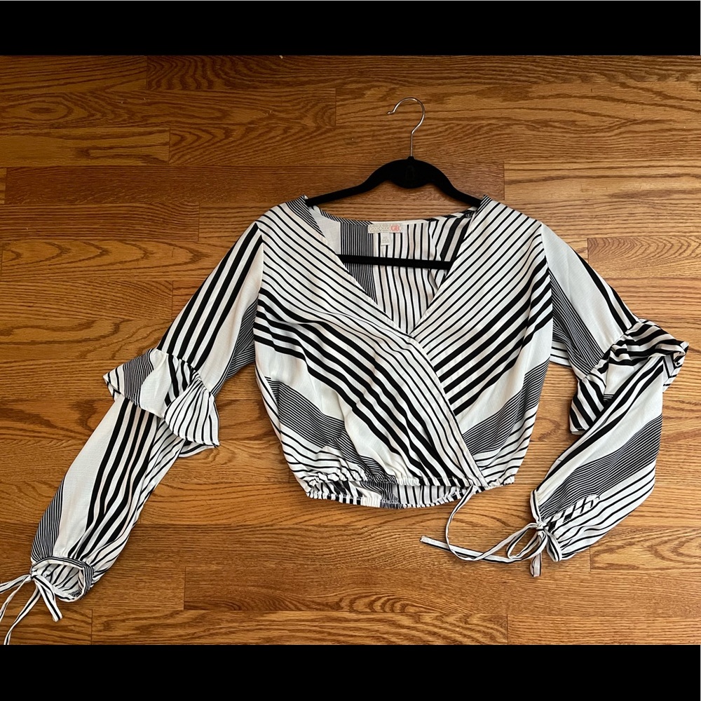 GB Long sleeve cropped blouse
